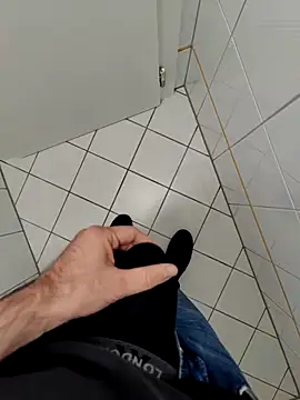 Snapshot of Boring_one chatting on March 13, 2026, 11:39 am Boring one online show from March 13, 2026, 11:39 am