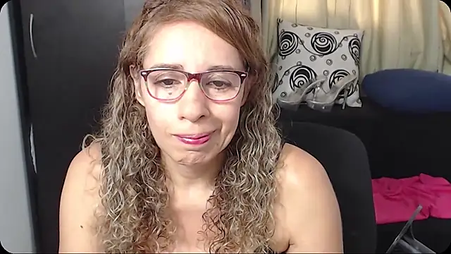 perlahotboobs online show from March 25, 2026, 9:32 pm