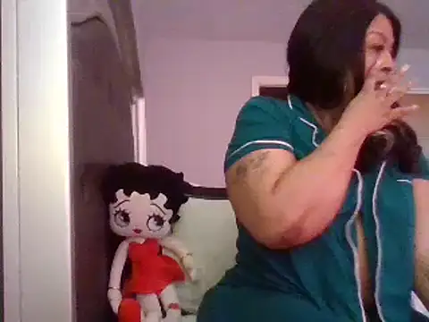 MSweetLindaParks online show from January 29, 2025, 1:07 pm