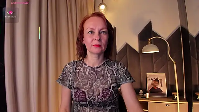 Snapshot of NikaGentle chatting on June 21, 2026, 5:32 am NikaGentle online show from June 21, 2026, 5:32 am