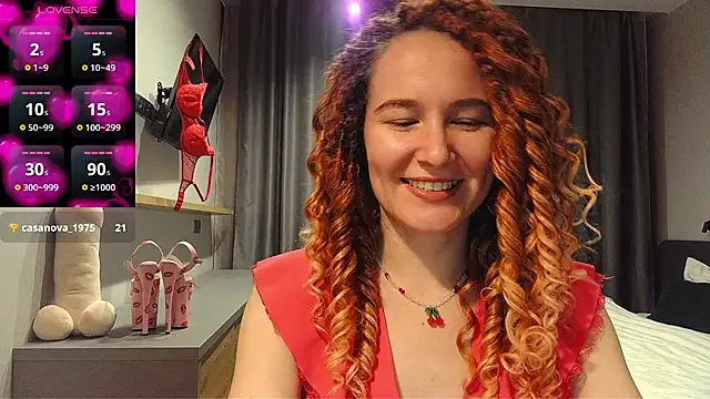 AgnesGraham online show from December 4, 2024, 9:02 pm