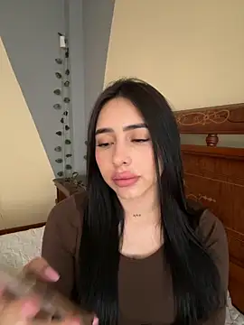 isabella jade online show from October 17, 2025, 1:25 pm