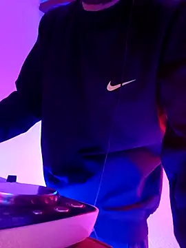 Snapshot of Darkboss31 chatting on February 23, 2026, 7:33 pm Darkboss31 online show from February 23, 2026, 7:33 pm