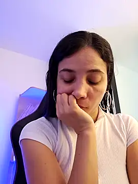 Snapshot of miaeyes chatting on January 10, 2025, 1:20 pm miaeyes online show from January 10, 2025, 1:20 pm