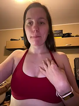 Nicole-Ray online show from February 5, 2025, 9:29 pm