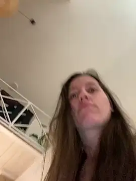 Nicole-Ray online show from March 1, 2026, 12:29 pm