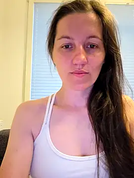 Snapshot of Nicole-Ray chatting on June 10, 2026, 7:02 pm Nicole-Ray online show from June 10, 2026, 7:02 pm