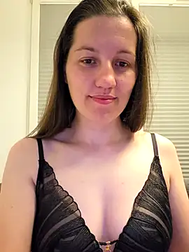 Snapshot of Nicole-Ray chatting on June 11, 2026, 8:40 pm Nicole-Ray online show from June 11, 2026, 8:40 pm