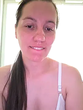 Snapshot of Nicole-Ray chatting on July 12, 2026, 5:04 pm Nicole-Ray online show from July 12, 2026, 5:04 pm