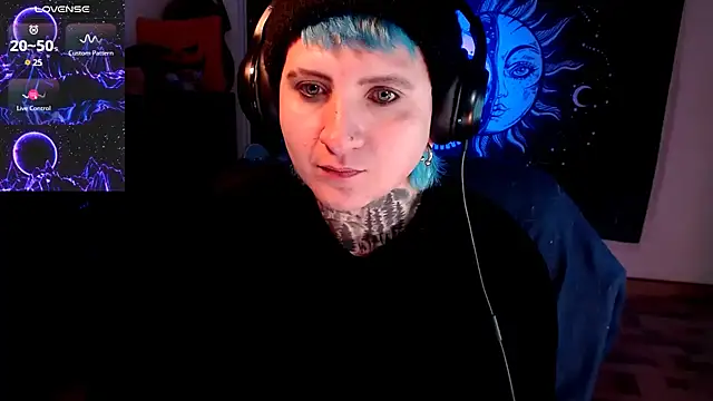 Marieblueeyes online show from February 19, 2025, 11:36 pm