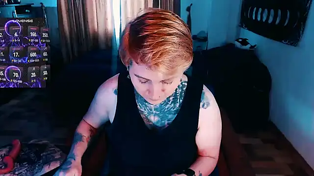 Marieblueeyes online show from November 21, 2025, 2:05 pm