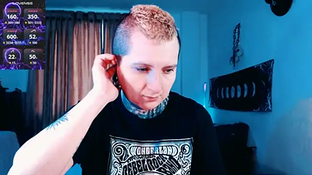 Marieblueeyes online show from January 5, 2026, 8:34 pm