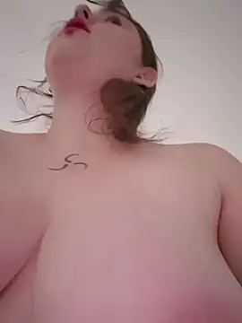 Yammy Yumi online show from December 5, 2025, 5:05 am