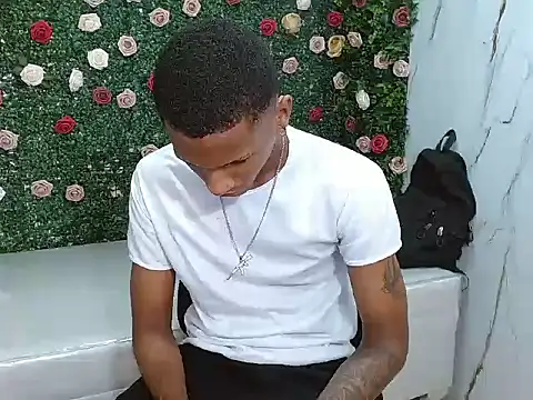 ManSant online show from November 30, 2025, 3:38 pm