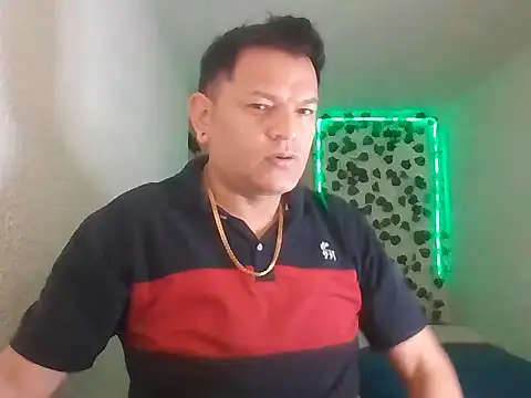 Snapshot of SexDiffrent chatting on May 26, 2026, 7:43 pm SexDiffrent online show from May 26, 2026, 7:43 pm