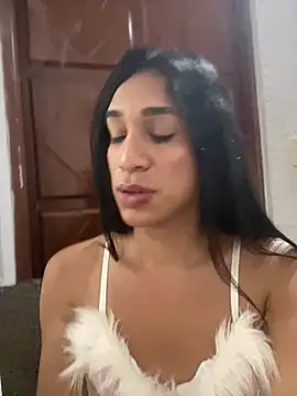 Snapshot of Ashly_Miller chatting on April 21, 2026, 1:42 am Ashly Miller online show from April 21, 2026, 1:42 am