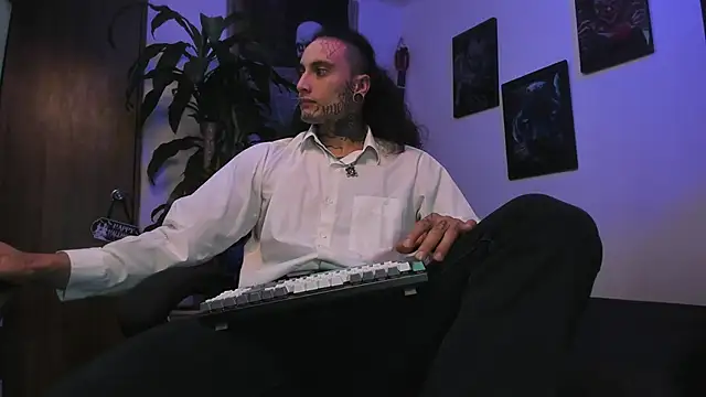 Ryuk it online show from October 18, 2025, 2:18 pm