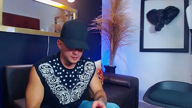 Markboyl online show from October 14, 2025, 3:24 pm