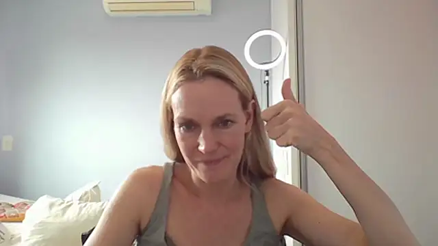 Annylove1 online show from February 23, 2026, 4:48 pm