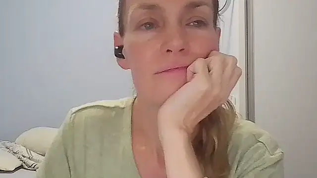 Annylove1 online show from March 12, 2026, 12:17 am