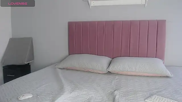 Snapshot of Danii_vg1 chatting on May 29, 2026, 12:47 pm Danii vg1 online show from May 29, 2026, 12:47 pm