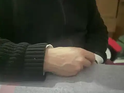 Snapshot of ALPHANDRE chatting on January 18, 2026, 8:34 pm ALPHANDRE online show from January 18, 2026, 8:34 pm