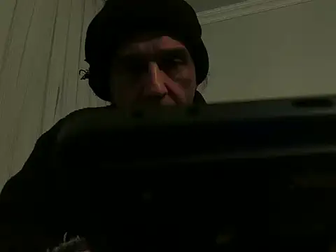 Snapshot of ALPHANDRE chatting on April 9, 2026, 7:19 pm ALPHANDRE online show from April 9, 2026, 7:19 pm