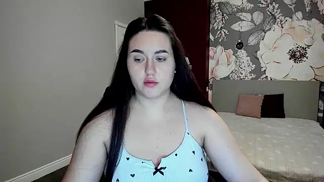 Roxie Bradley online show from February 11, 2026, 6:40 am