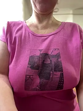 sweetmystery1 online show from April 4, 2026, 8:23 am