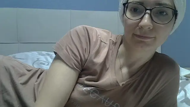 Snapshot of Ashleyspice chatting on May 5, 2026, 6:21 am Ashleyspice online show from May 5, 2026, 6:21 am
