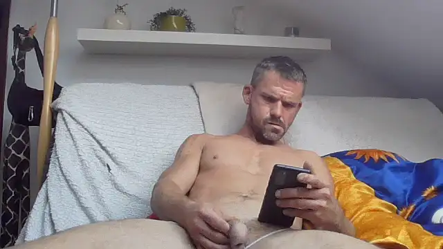 Cambitchboy online show from September 30, 2025, 1:38 pm