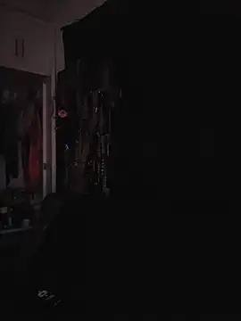 Laura takint online show from December 19, 2025, 7:10 pm