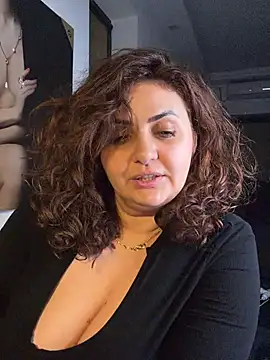 AnneKane online show from February 9, 2026, 6:12 pm