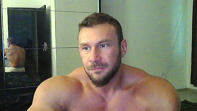 muscularkevin online show from September 14, 2025, 4:55 am