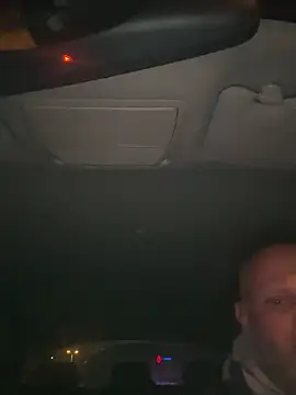 davigochi77bcn online show from March 6, 2025, 8:05 pm