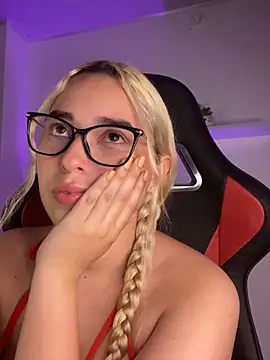 Irisweet  online show from January 31, 2025, 11:35 pm