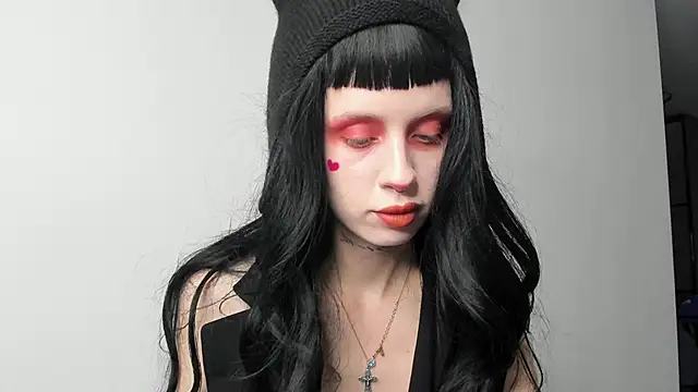 Snapshot of FlowerOfSin2001 chatting on March 12, 2025, 6:44 pm FlowerOfSin2001 online show from March 12, 2025, 6:44 pm