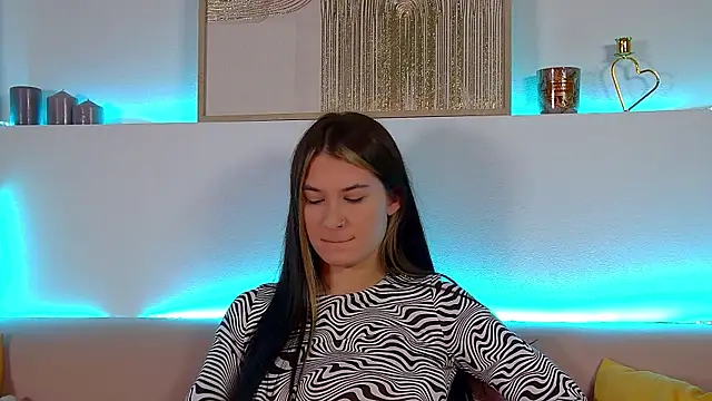 RachelSimpson online show from March 2, 2025, 6:30 pm