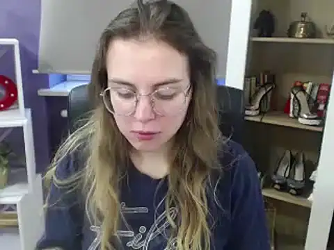 Zoey Erotic online show from January 2, 2025, 11:41 am