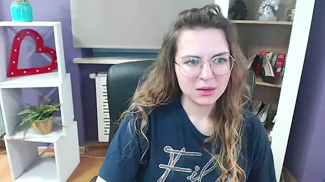 Zoey Erotic online show from February 28, 2025, 5:37 am