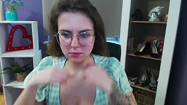 Zoey Erotic online show from March 11, 2025, 8:41 am