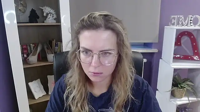 Zoey Erotic online show from September 16, 2025, 4:35 am