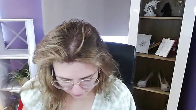 Zoey Erotic online show from March 27, 2026, 8:26 am