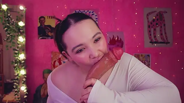 Chery Lady22 online show from December 3, 2025, 8:34 am