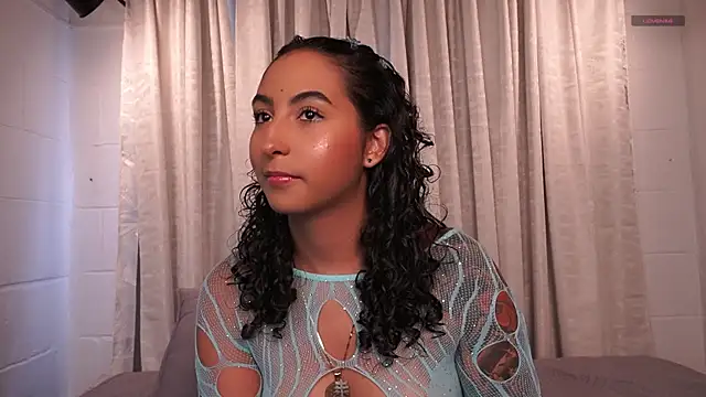 agatha collins  online show from September 17, 2025, 7:15 pm