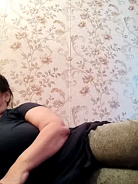 Zulfiya Bruce online show from February 15, 2026, 1:52 pm