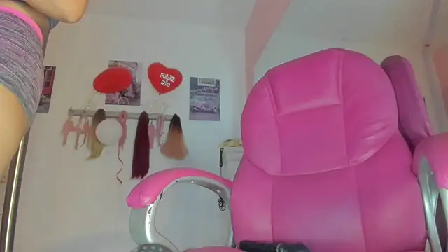 CAMILA--REY online show from February 28, 2025, 12:20 pm