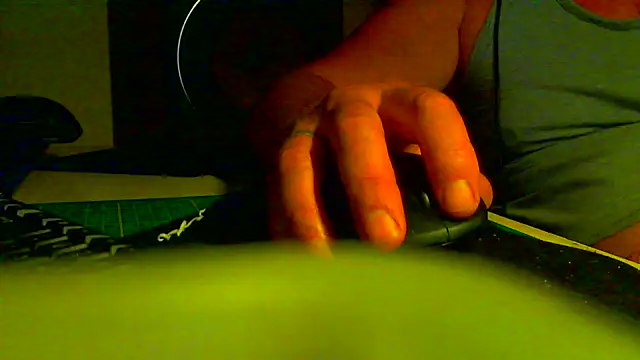 Snapshot of stelletje55 chatting on August 1, 2026, 12:10 am stelletje55 online show from August 1, 2026, 12:10 am