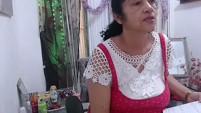 heyline milf online show from February 3, 2025, 5:14 pm