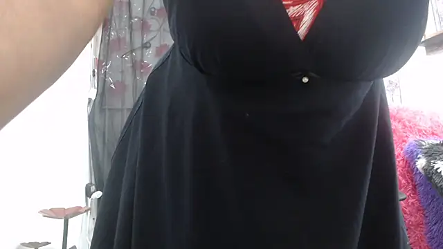 heyline milf online show from March 13, 2025, 11:05 pm